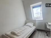 Zimmer zu vermieten in Wohnung mit 4 Schlafzimmern in...