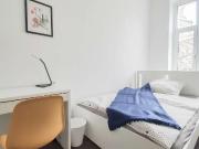 Zimmer zu vermieten in Wohnung mit 5 Schlafzimmern in Berlin