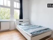 Zimmer zu vermieten in Wohnung mit 5 Schlafzimmern in...