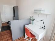 Zimmer zu vermieten in Wohnung mit 6 Schlafzimmern in Berlin