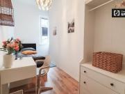 Zimmer zu vermieten in Wohnung mit 7 Schlafzimmern in Berlin