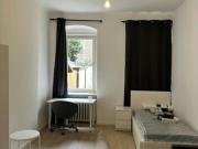 Zimmer zu vermieten in Wohnung mit 8 Schlafzimmern in Berlin