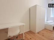 Zimmer zur Miete in 4 Zimmer Wohnung in Reuterkiez