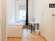 Zimmer zur Miete in 5 Zimmer Wohnung in Wilmersdorf, Berlin Zimmer zur Miete in 5 Zimmer Wohnung in Wilmersdorf, Berlin