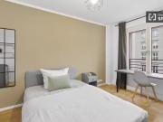 Zimmervermietung in einer 5 Zimmer Wohnung in der...