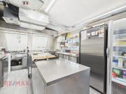 Zinshaus mit Pizzeria und bebaubarer Grundstücksreserve...