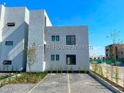 Zire departamento de 2 recamaras en VENTA QH2437