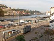 Zome Portugal APARTAMENTO T1 NA PRIMEIRA LINHA DE RIO...