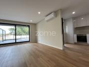 Zome Portugal Apartamento T2+1 com terraço no Carvalhido...