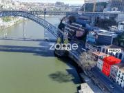 Zome Portugal T1 Duplex com terraço no Cais de Gaia...