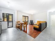 Zome Portugal T2+1 Mobilado com Terraço | Próximo ao El...