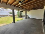 ZONA DORADA. CASA ESTILO CUERNAVACA 400 MTS....