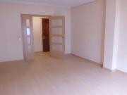 Zona Torreón Piso de 4 dormitorios sin amueblar