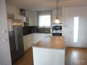 Zu Verkaufen 5 Schlafzimmer Wohnung Stuttgart...