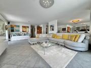 ZU VERKAUFEN IM ZENTRUM VON LOCARNO GROSSE, HELLE ATTIKA... ZU VERKAUFEN IM ZENTRUM VON LOCARNO GROSSE, HELLE ATTIKA...