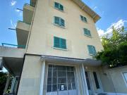 ZU VERMIETEN Wunderschöne 2.5 Zimmerwohnung in Pully mit...