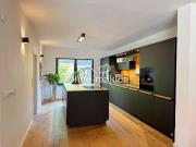 Zukunftssicheres Design Atriumhaus: Klasse B, 12kWp PV,...