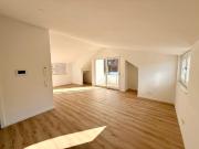 Zukunftssicheres Wohnen Kernsanierte DG Wohnung inkl. 1 Stpl