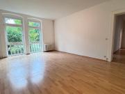 Zur Teilgewerblichen Nutzung! Geräumige 4 Zimmer Wohnung...