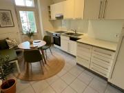 Zwei Balkone, drei Zimmer: Exquisite Wohnung im Zentrum...