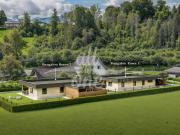 Zwei moderne Bungalows auf einem Gesamtgrundstück –...