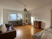 Zwei Parteien unter einem Dach mit Garten