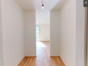 ZWEI ZIMMER * 2. STOCK * AB FEBRUAR * NAHE U3 STATION...