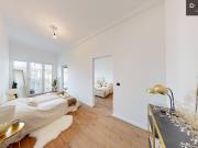 | ZWEI ZIMMER | EINBAUKÜCHE | ERSTBEZUG | OSTEN | BALKON...