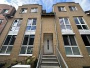 Zwei Zimmer, eine Großloggia. ein sonniger Blickfang in...