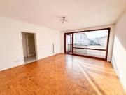 Zwei Zimmer Wohnung mit Loggia zu verkaufen! Nähe...