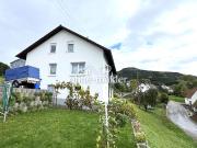 Zweifamilienhaus in ruhiger Lage