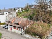 Zweifamilienhaus mit Baulandreserve an attraktiver Lage