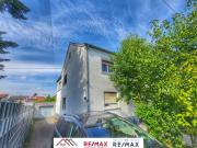 Zweifamilienhaus mit Baupotenzial – Ideal für Familien &...