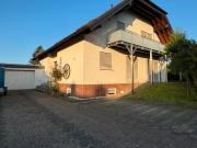 Zweifamilienhaus mit Doppelgarage