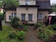 Zweifamilienhaus mit großem Baugrundstück...