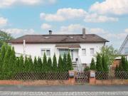 Zweifamilienhaus mit großem Garten in...