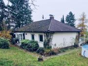 Zweifamilienhaus mit großem Grundstück und Weitblick