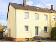 Zweifamilienhaus mit Potenzial: gepflegt, ruhige Lage,...