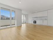 ZWEITBEZUG + Helle 2 Zimmer Wohnung im 3. OG mit Balkon...