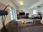 Zweizimmer Gartenwohnung mit 80 m2 Privatgarten...