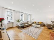 Luxuriös renovierte und vollmöblierte 3 Zimmer Wohnung...